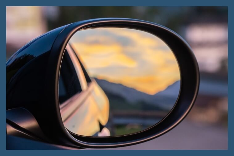 Warning Signs You Need Mirror Replacement